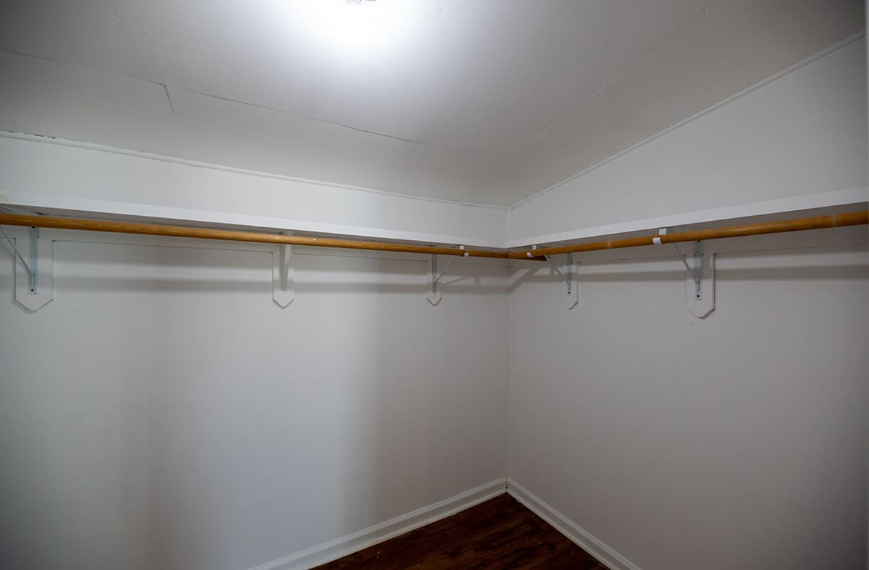 1206-18TH-STREET-bedroom-closet