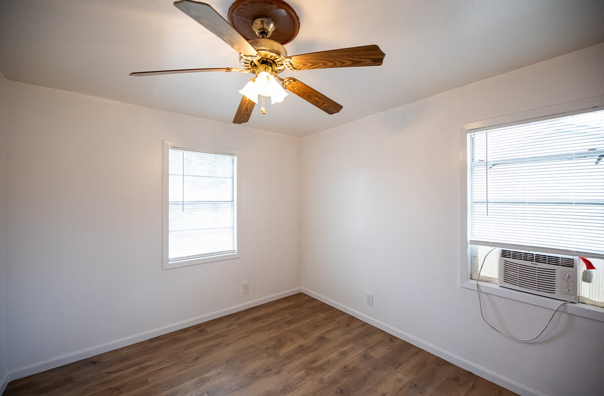 1208-18TH-STREET-bedroom1