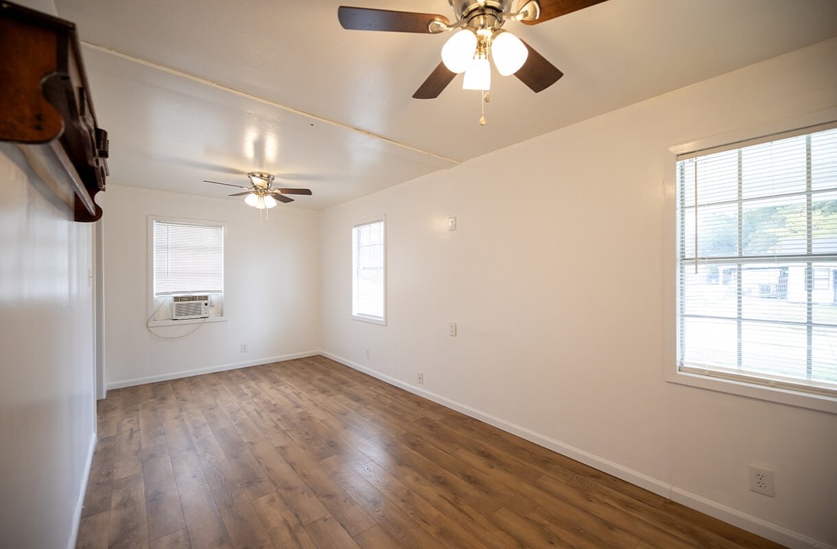 1208-18TH-STREET-bedroom2