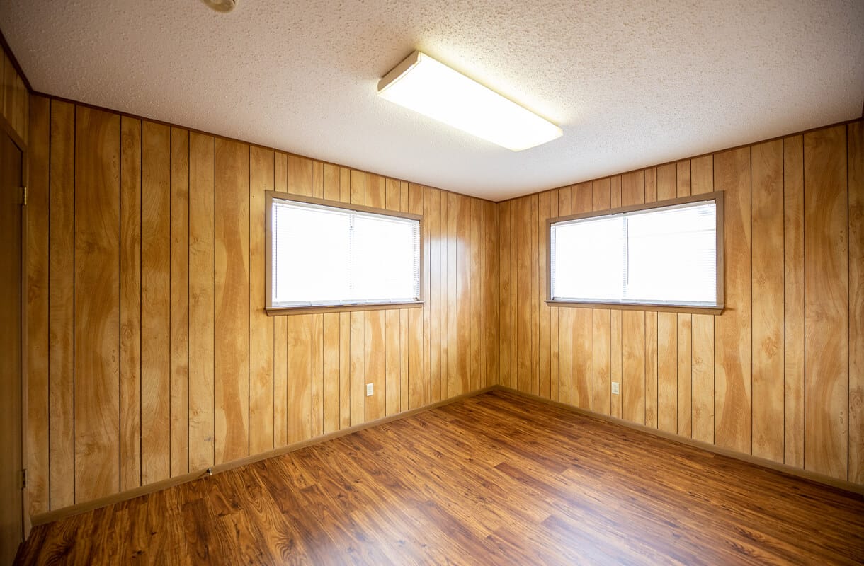 1748-RYAN-STREET-BEDROOM1