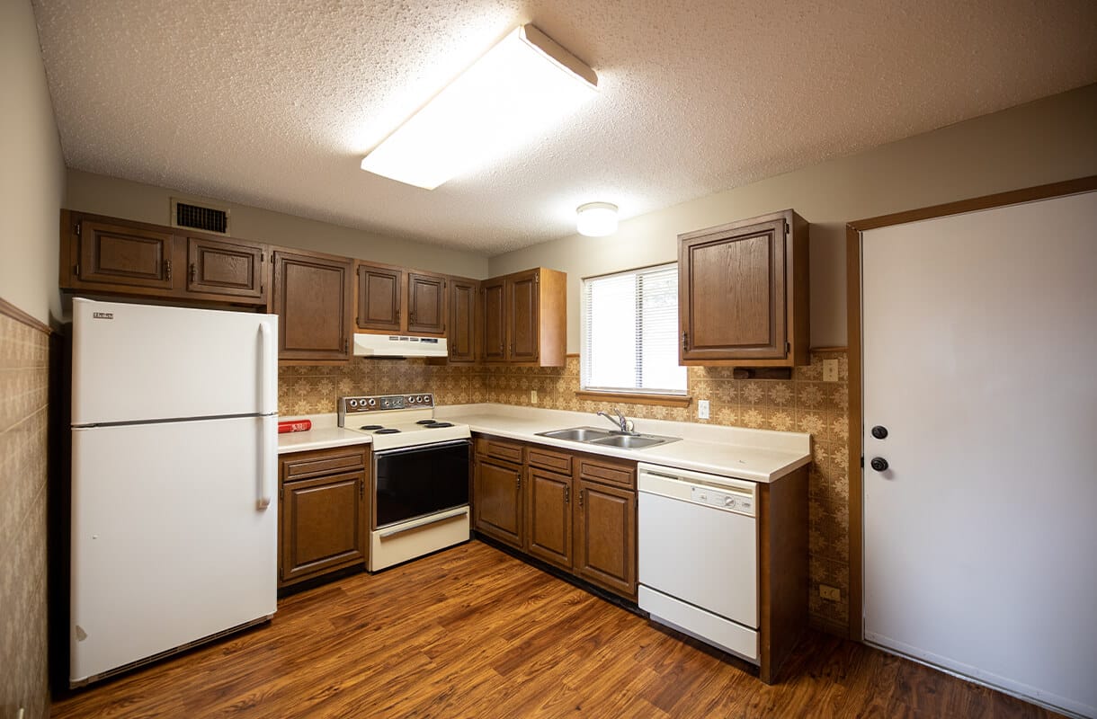 1748-RYAN-STREET-KITCHEN