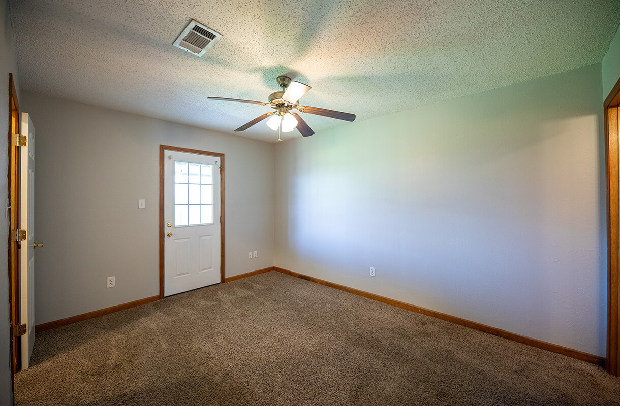 1803-N-TALLOWOOD-bedroom1