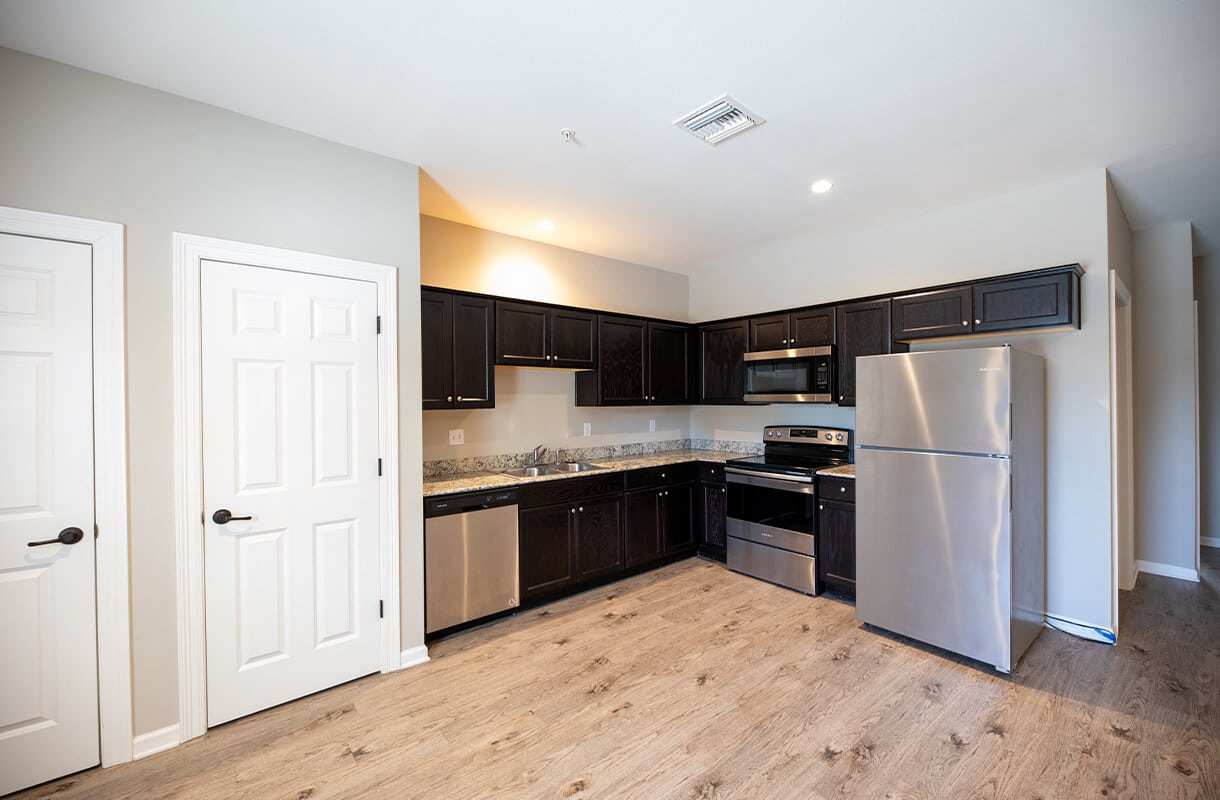 201-W-LAGRANGE-RUE-CADEAU-1-1-kitchen-1