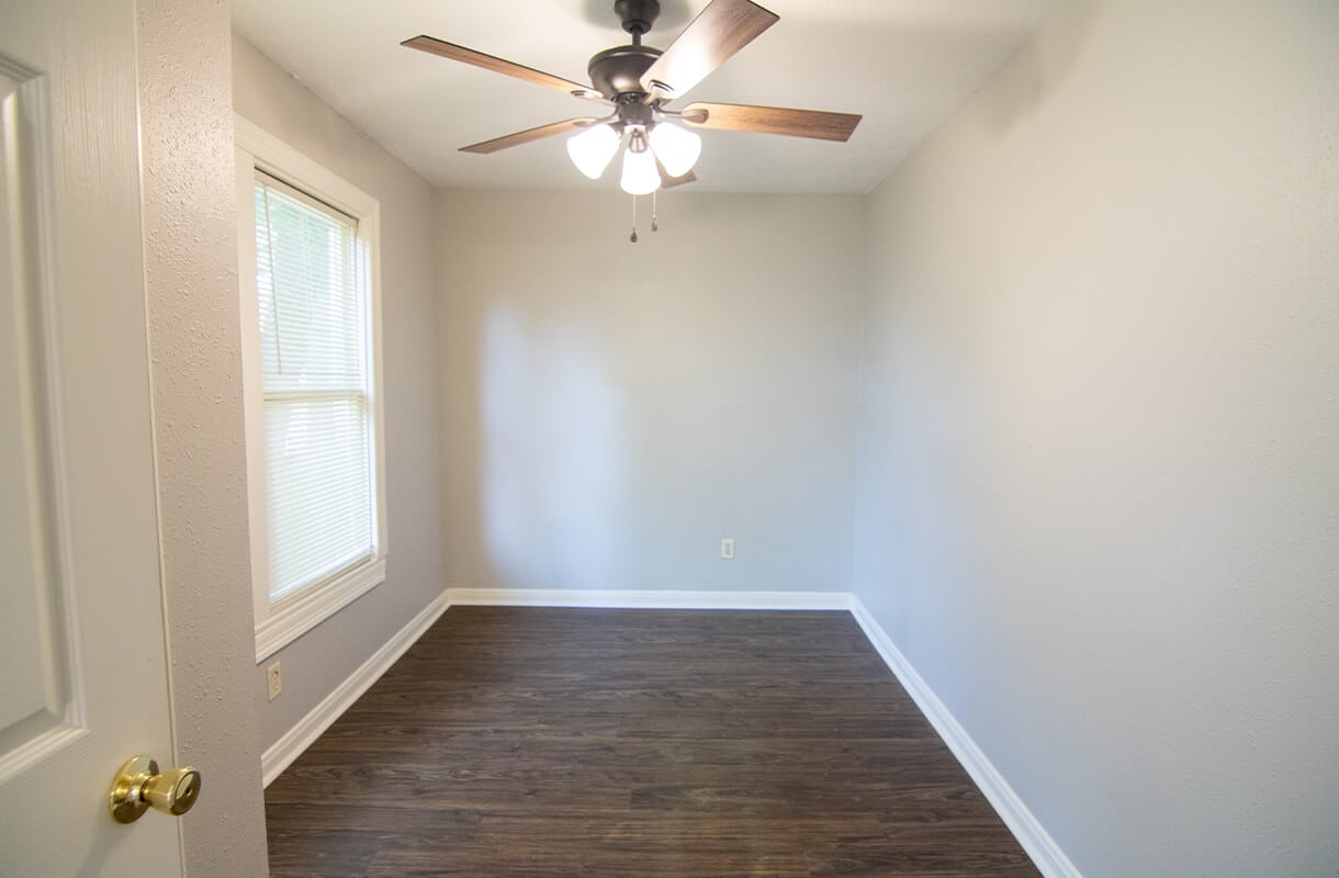 3608.5-Common-Street-bedroom1