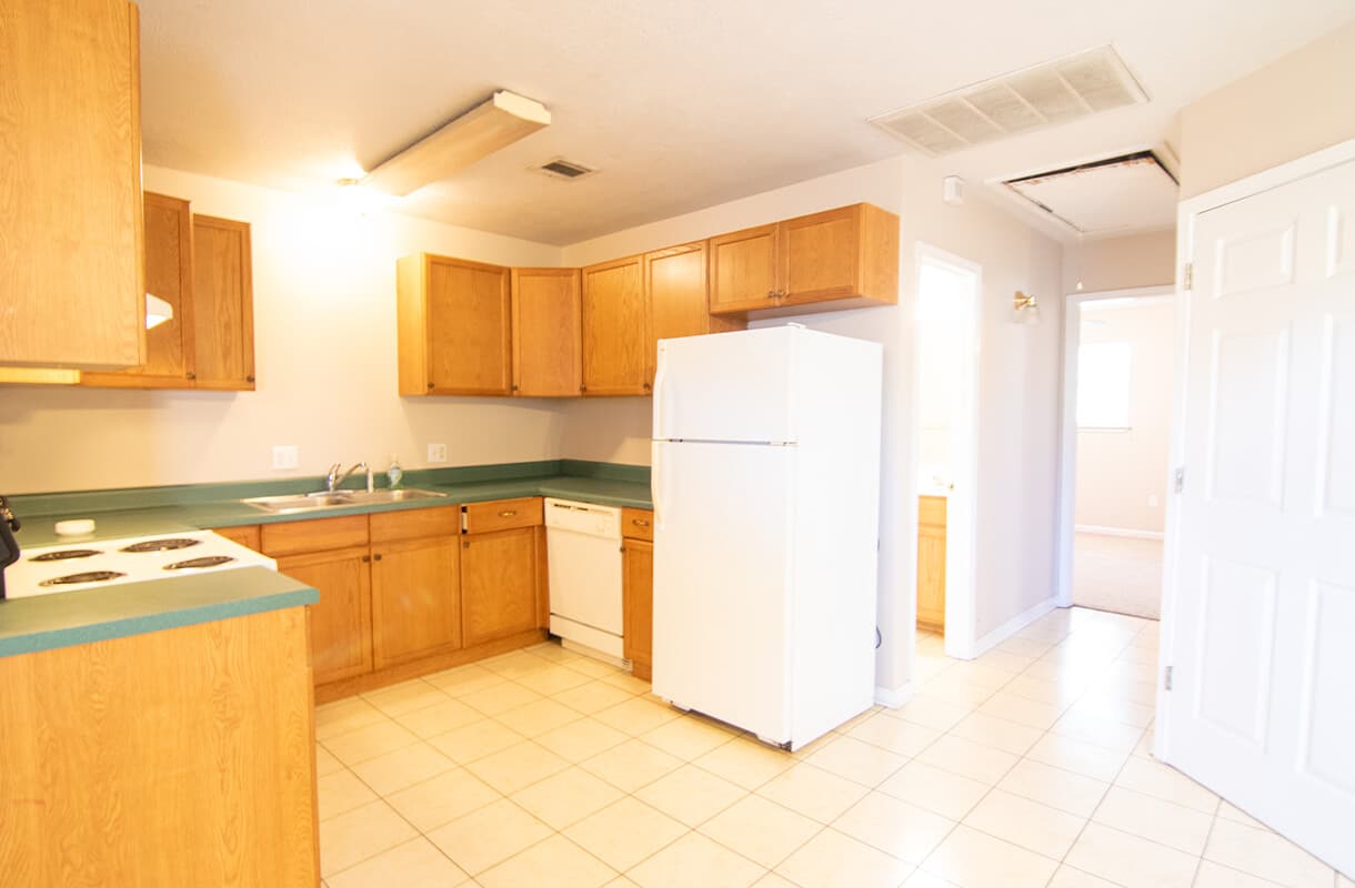 3803-COMMON-STREET-kitchen