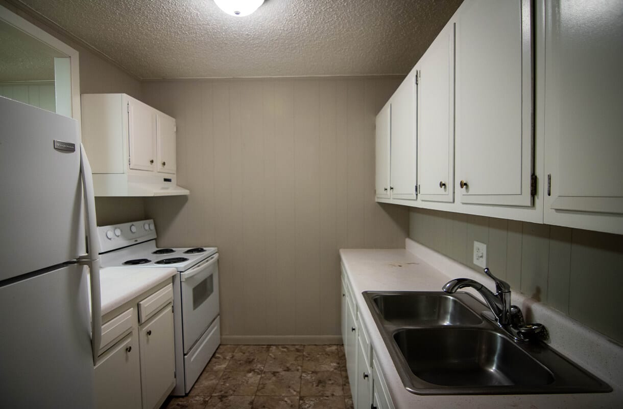 400-Live-Oak-kitchen