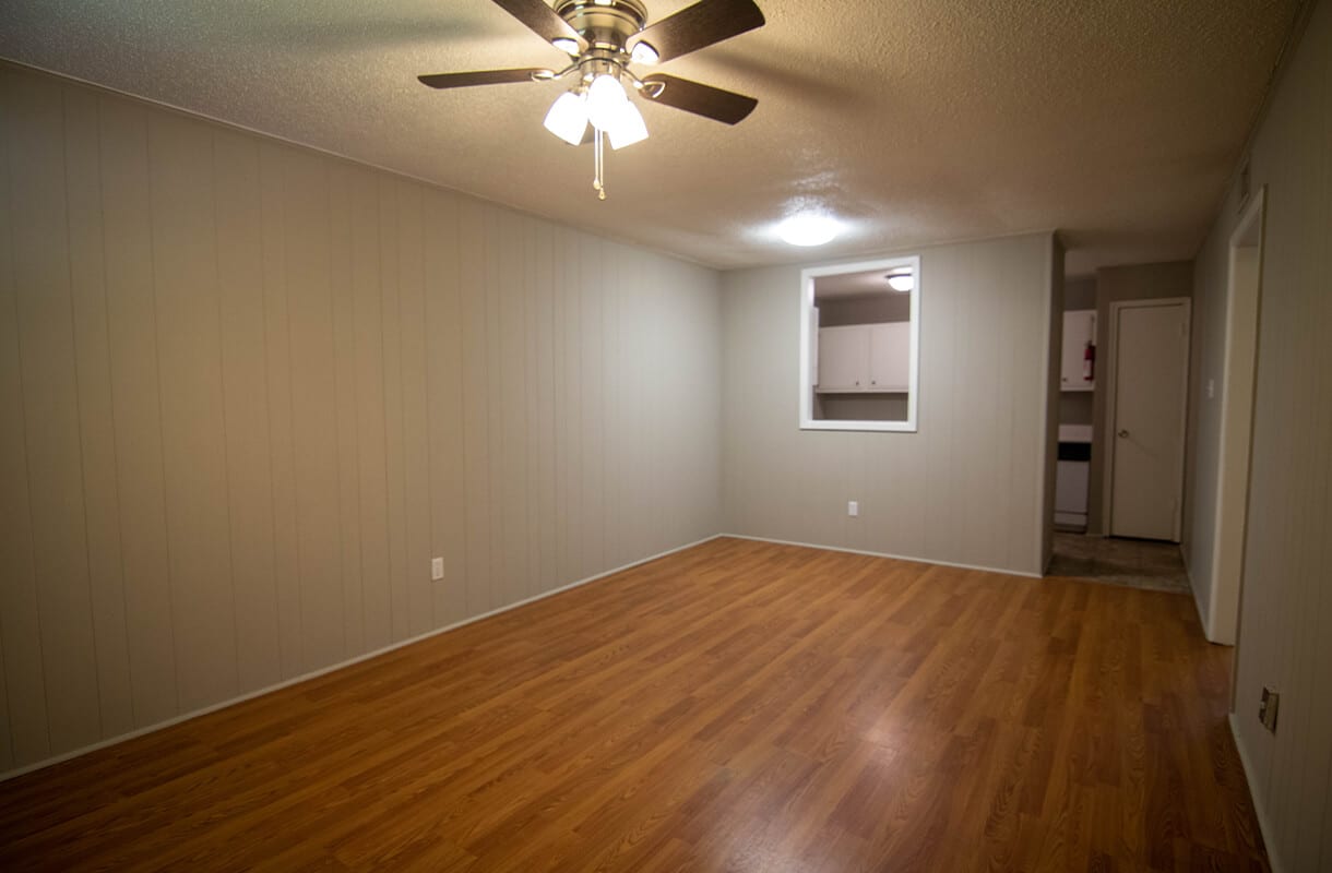 400-Live-Oak-living