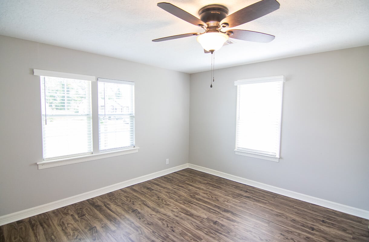 905-FALL-STREET-BEDROOM1