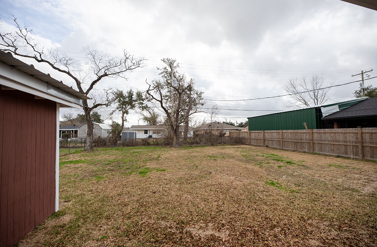 3549-TAYLOR-STREET-backyard