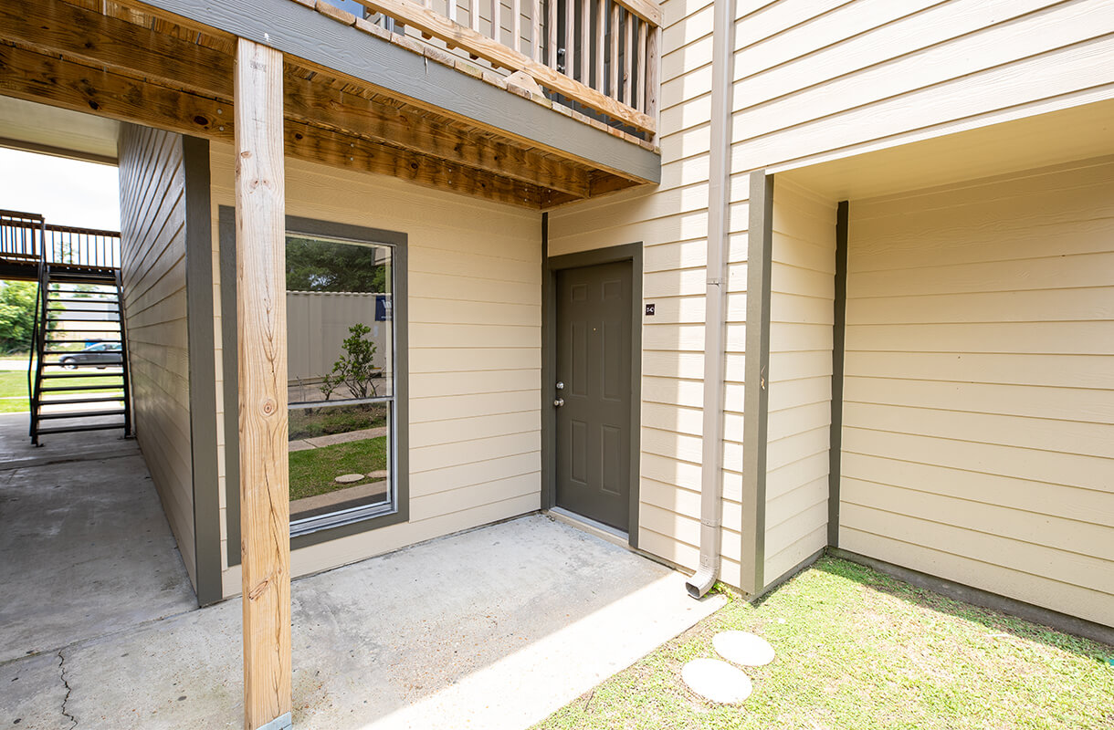 1020-W-MCNEESE-STREET-7C