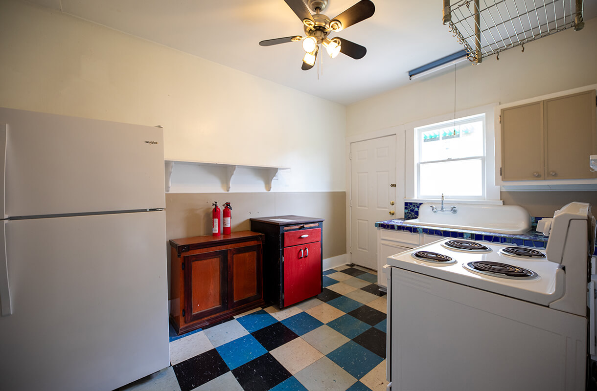 1010-11TH_STREET-KITCHEN