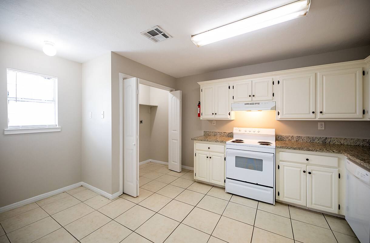 893A-SISTRUNK-kitchen