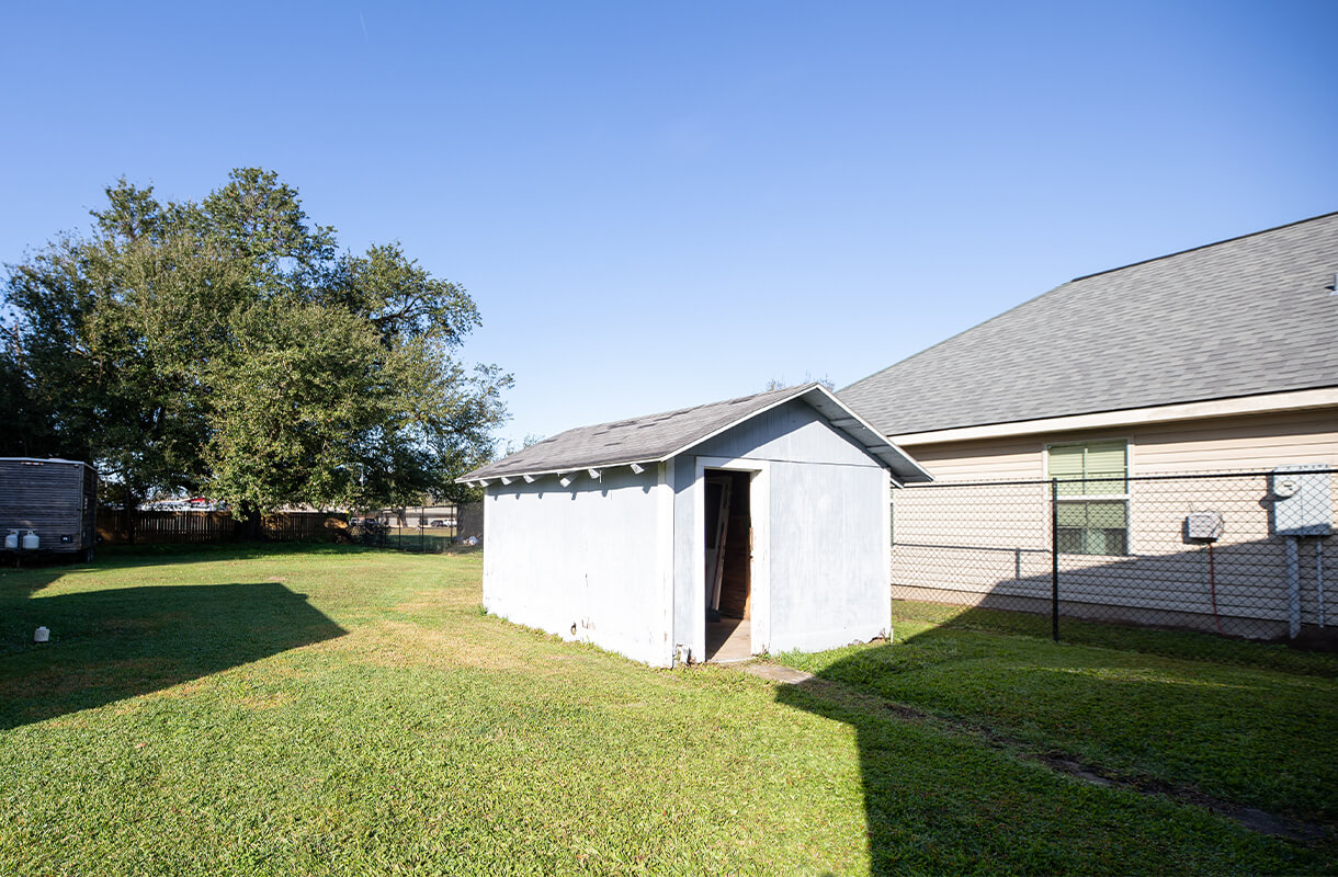 3106-WARREN-AVENUE-backyard