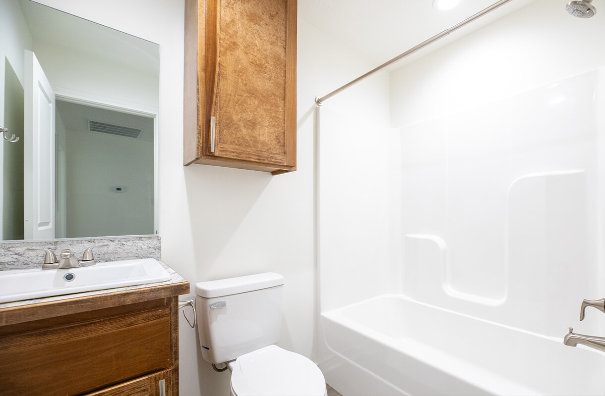 1350-1-S-STANFORD-bathroom1
