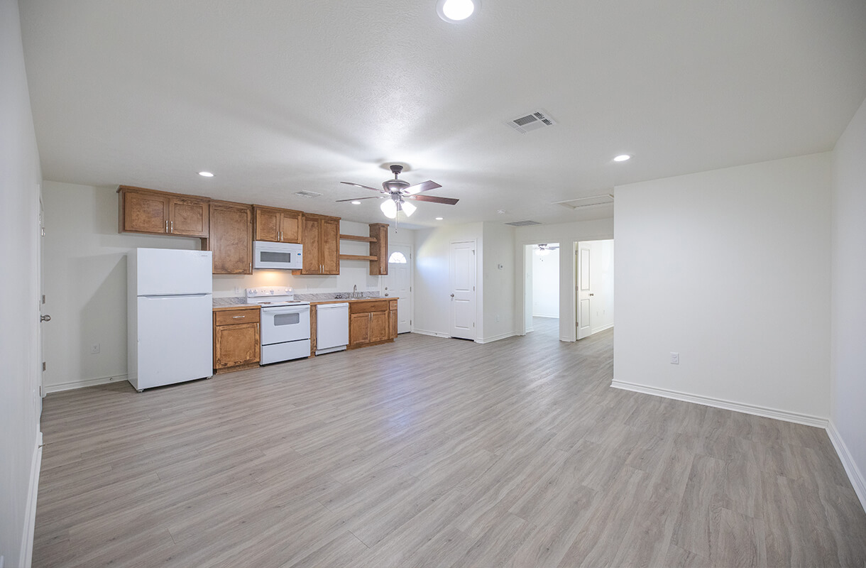 1350-1-S-STANFORD-living-kitchen