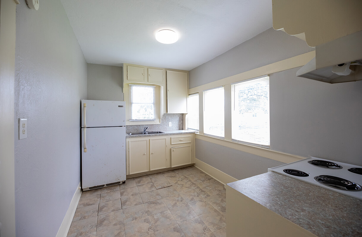 622-3-IRIS-kitchen