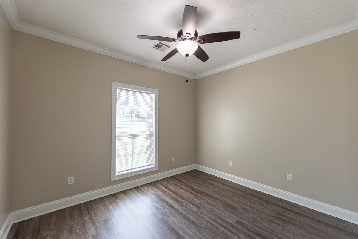 805-ROYAL_STREET-bedroom2