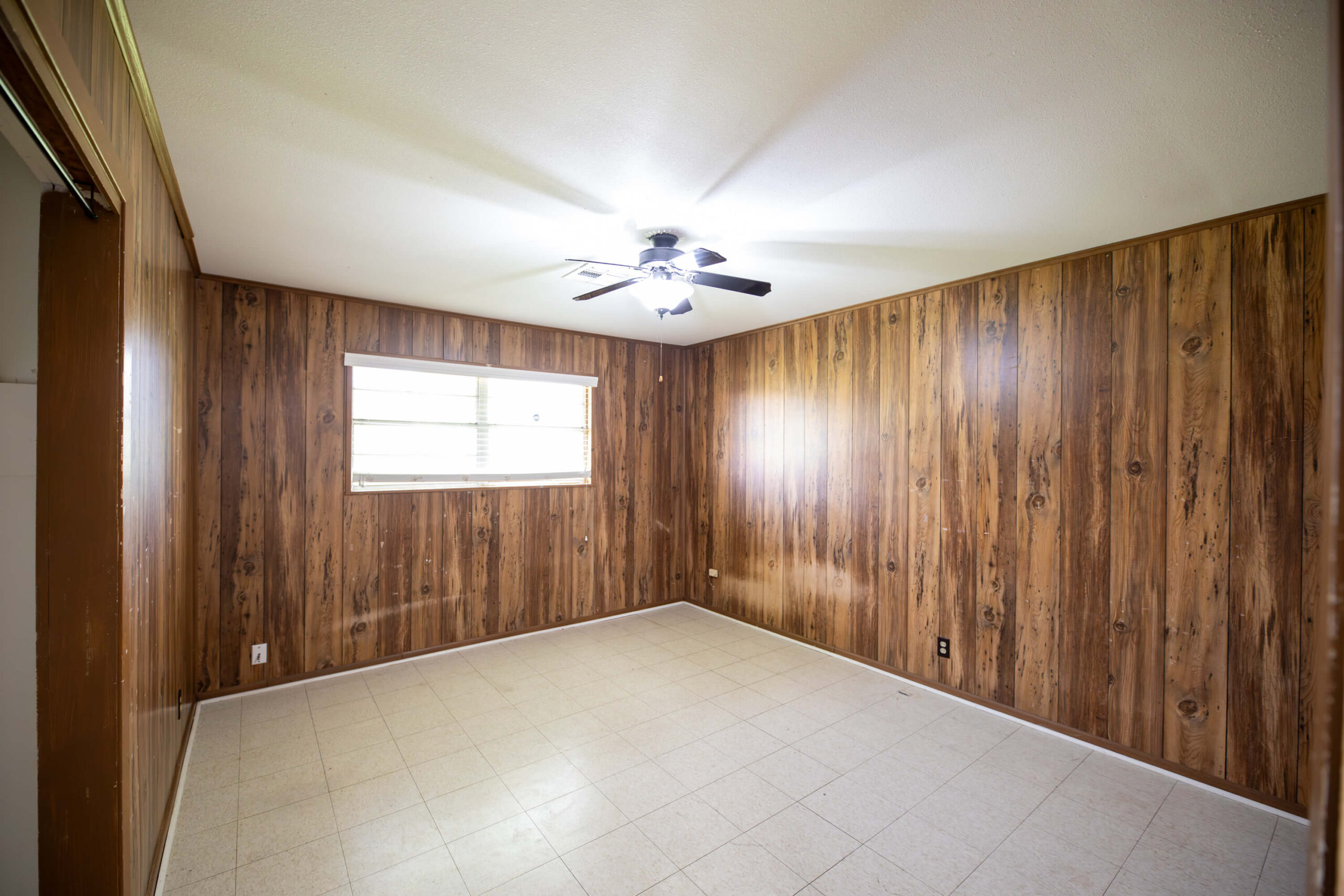 911-JOHN-STINE-ROAD-bedroom3