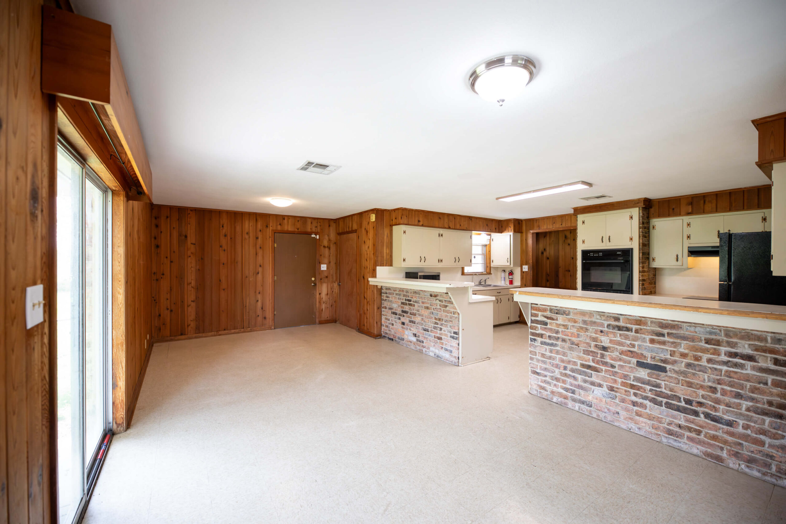 911-JOHN-STINE-ROAD-dining-kitchen-alt