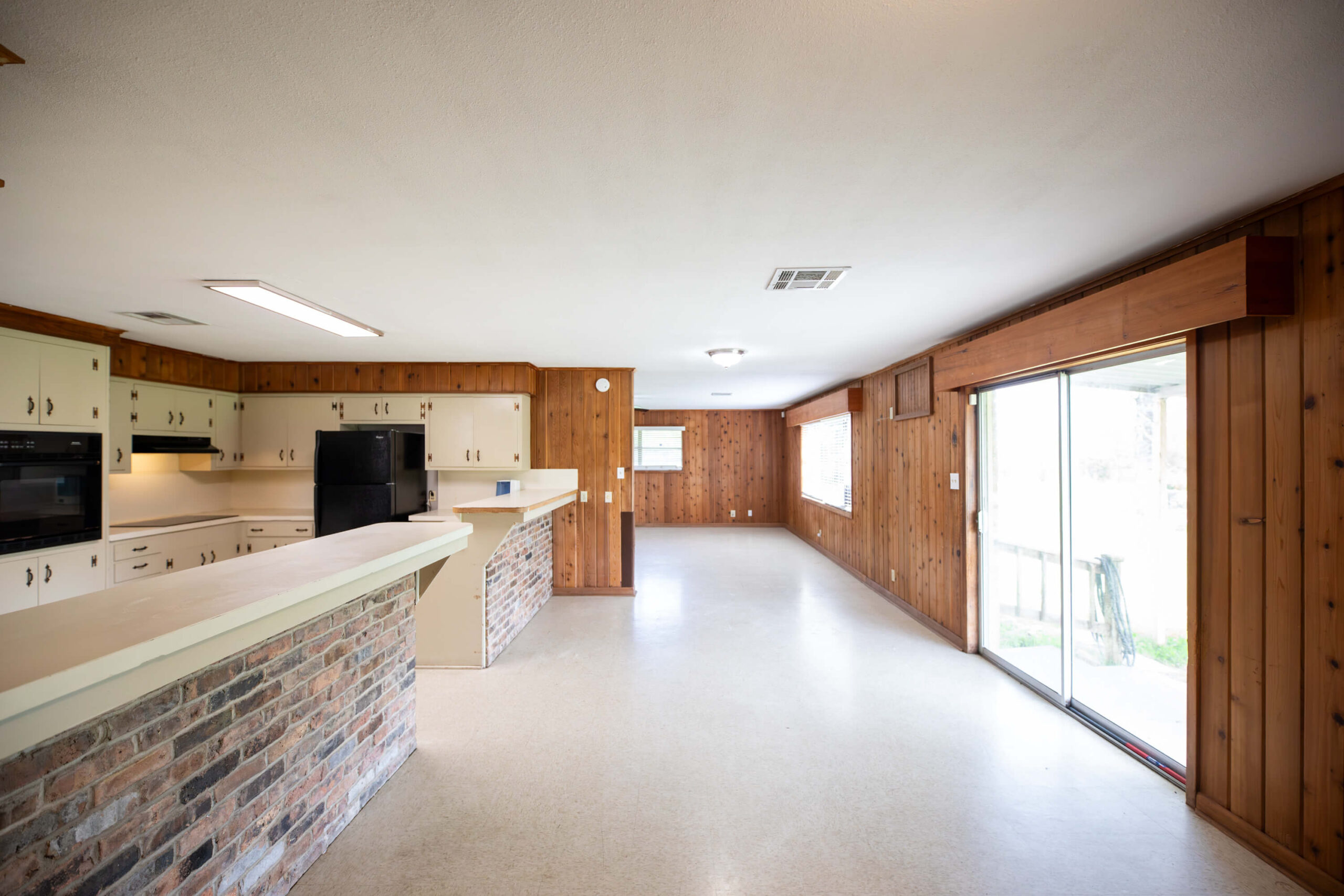 911-JOHN-STINE-ROAD-dining-kitchen