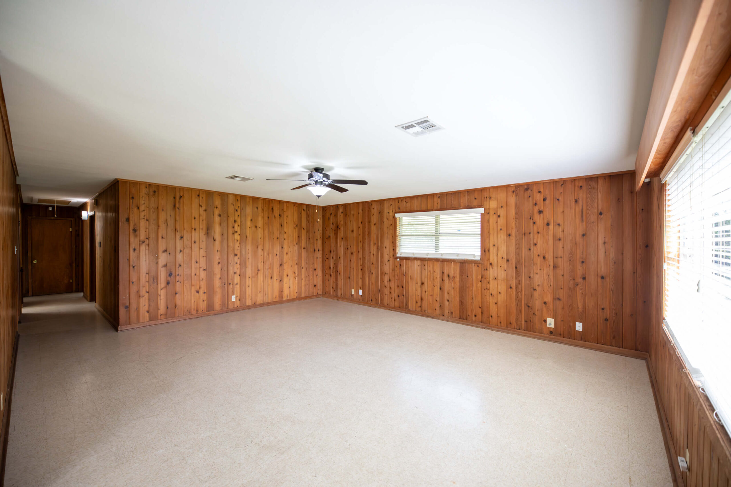 911-JOHN-STINE-ROAD-living