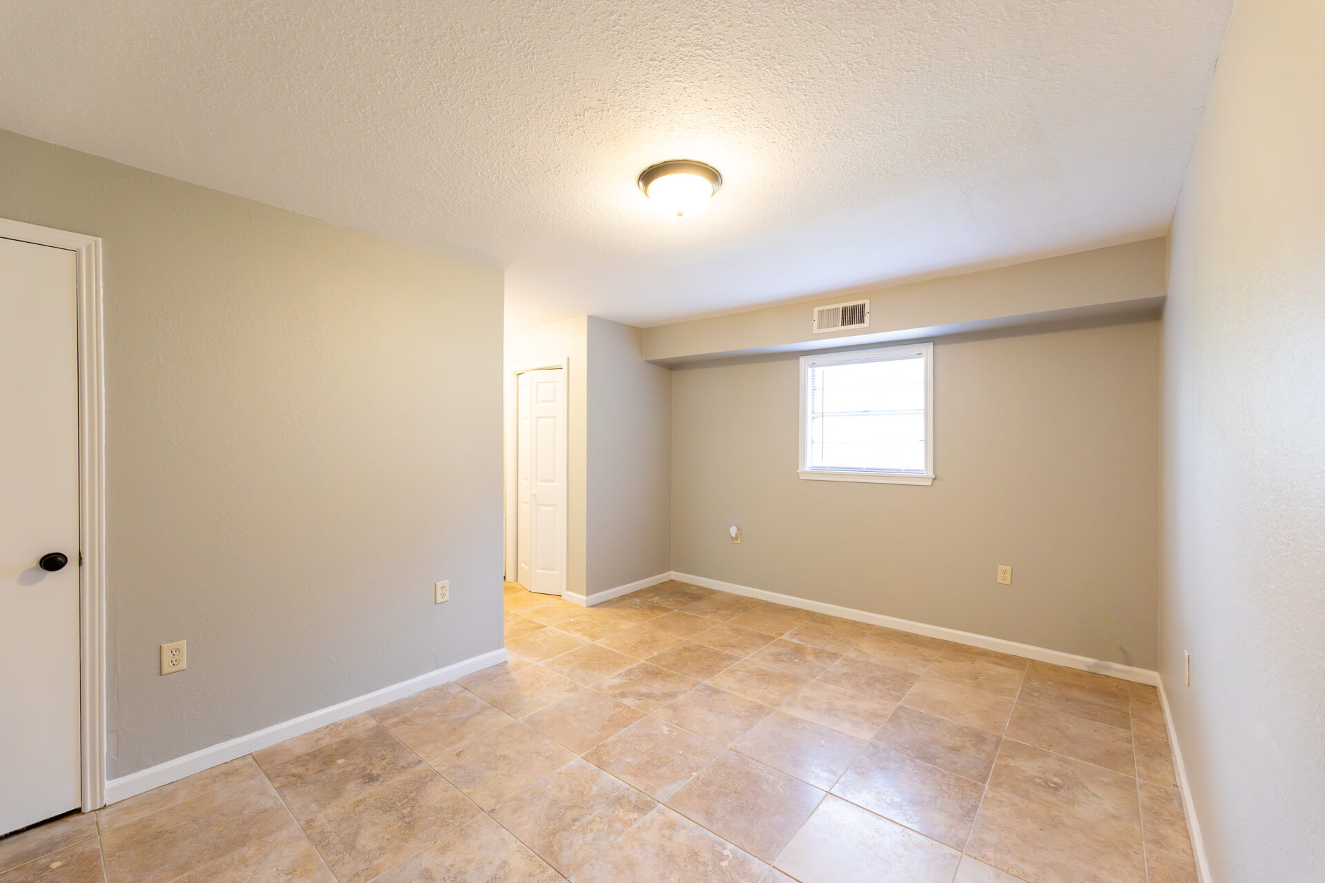 2421-WALKER-ROAD-4