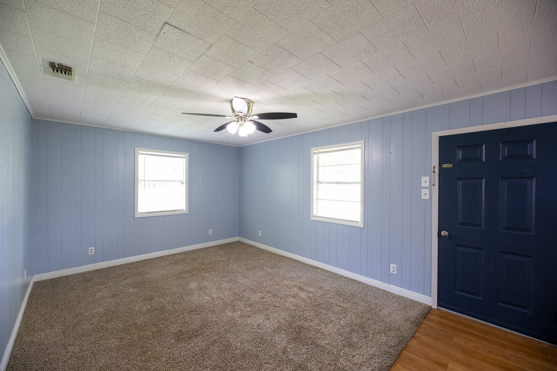 1280-SISTRUNK-UNIT-1-living-alt